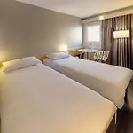Hotel Ibis Centre 3*