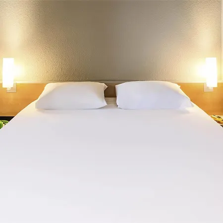 Hotel Ibis Centre 3*