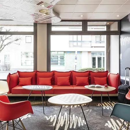 Ibis Centre Hotel 3*