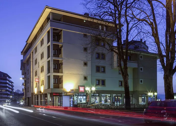 Ibis Centre Hotell 3*