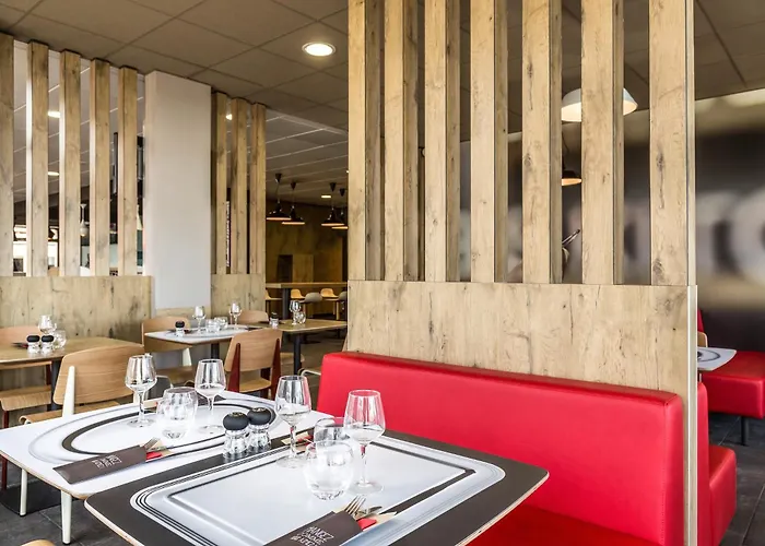Ibis Centre Hotell 3*