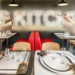 Ibis Centre Hotel 3*