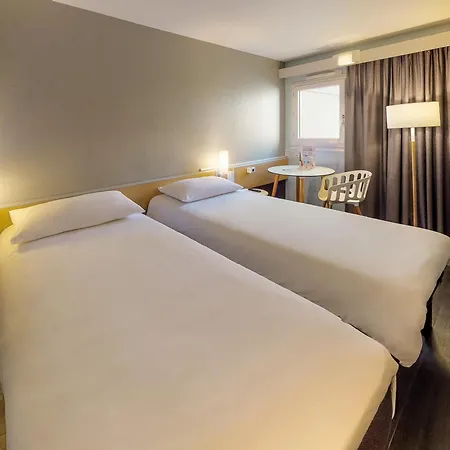 Hotel Ibis Centre 3*