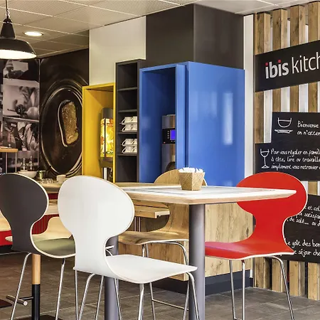 Ibis Centre Hotel 3*