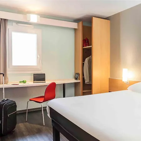 Ibis Centre מלון 3*