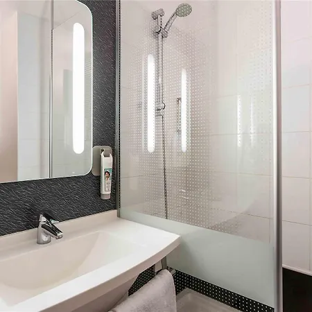 酒店 Ibis Centre 3*