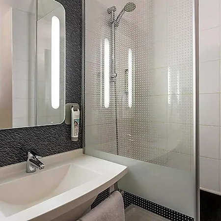 Ibis Centre 3*