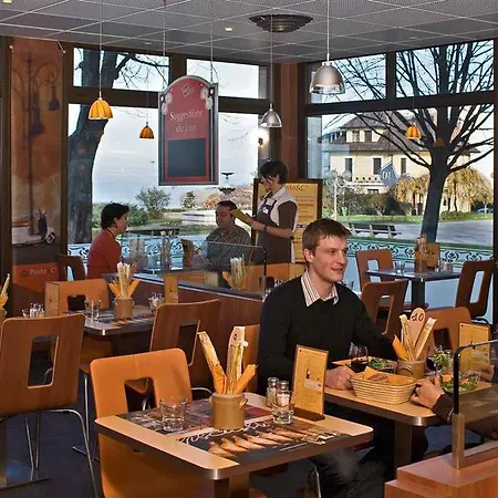 Ibis Centre 3*