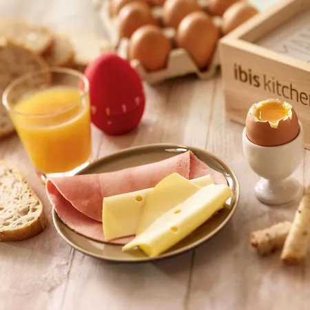 Hotel Ibis Centre 3*