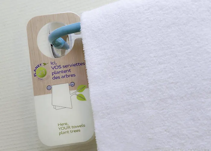 Ibis Centre Hotel 3*